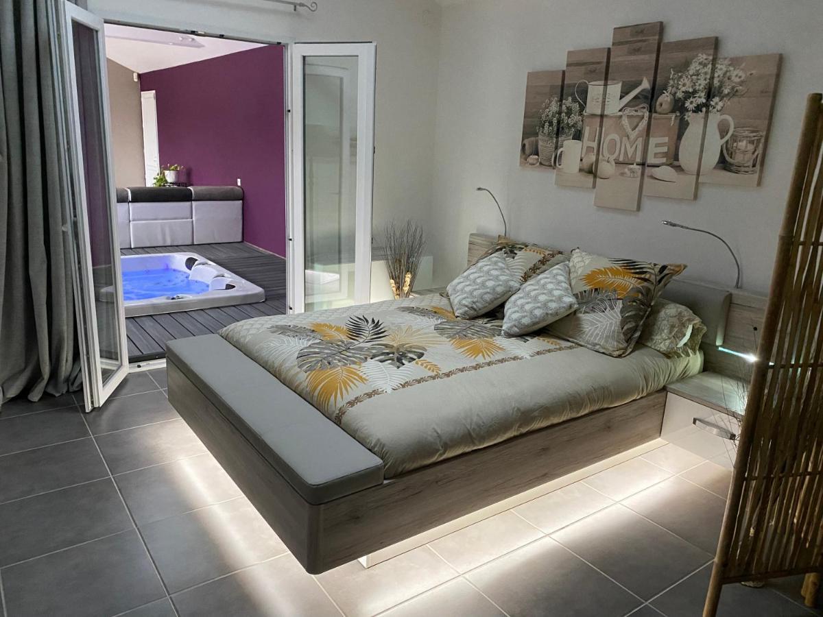 Bed and Breakfast Le Spa De L Albizia Cessieu Экстерьер фото